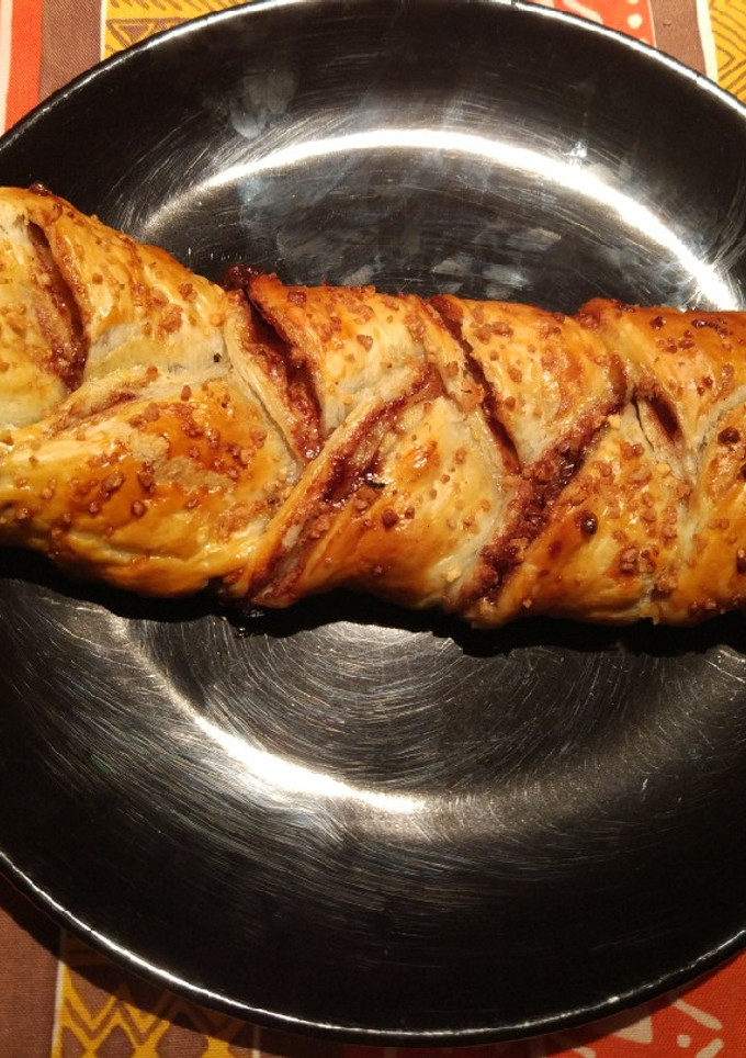 Una foto de Trenza de chocolate, plátano y nueces