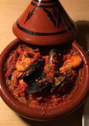 Une photo de Tajine aux fruits de mer