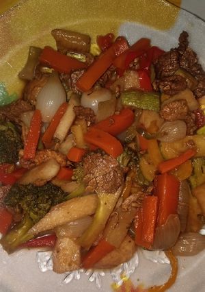 Una foto de Verduras con carne estilo china