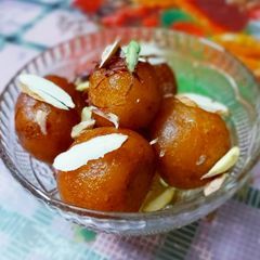 A picture of Mawa gulab jamun.