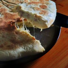 A picture of Cheesy potato bread.
