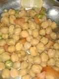 ચણા ચાટ (Chana Chaat Recipe In Gujarati)