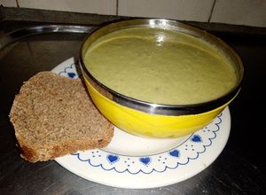 Una foto de Sopa crema de Garbanzos y Puerro