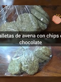 Una foto de Galletas de avena con chips de chocolate