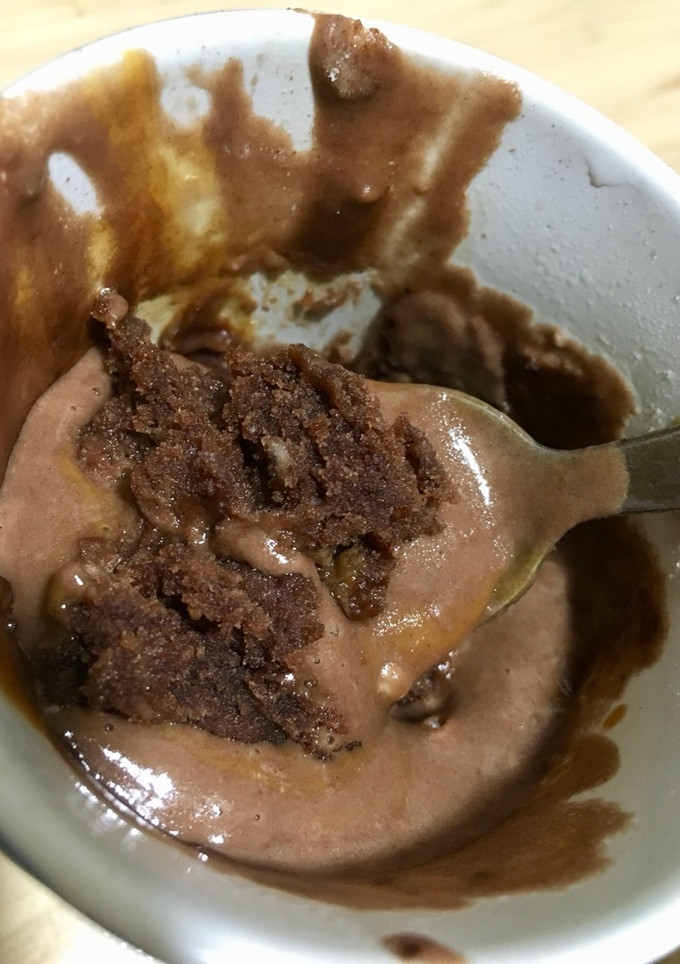 Una foto de Postre de dulce de leche y chocolate en microondas