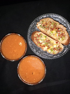 રોસ્ટેડ બેલ પેપર કોર્ન ટોમેટો સૂપ (Roasted Bell Pepper Corn Tomato Soup Recipe In Gujarati) રેસીપી મુખ્ય ફોટો