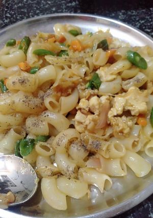 A picture of Chicken pasta.