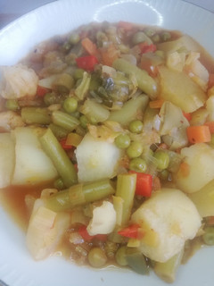 Una foto de Patatas guisadas con verduras