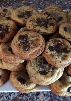 A picture of Chocolate chip cookies.