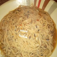 A picture of Spaghetti with Beans.
