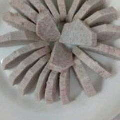 A picture of Boiled Arrow roots.