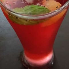 A picture of Roohafza mojito.