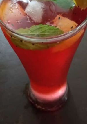 A picture of Roohafza mojito.
