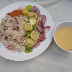 A picture of Shinkafa da wake da mai.
