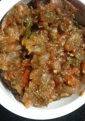 A picture of Mint onion chutney.