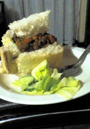 A picture of Ground Beef and Mashed Potatoes Quarter.