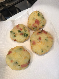 Una foto de Croquetas de arroz