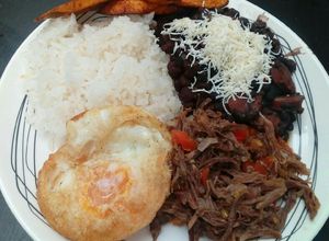 Una foto de Pabellón Criollo (Venezuela)