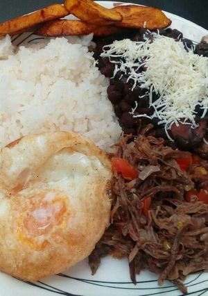 Una foto de Pabellón Criollo (Venezuela)
