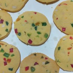 A picture of Karachi biscuits.