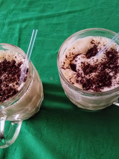 A picture of APPLE, BANANA, OREO & CINNAMON SMOOTHIE😃.