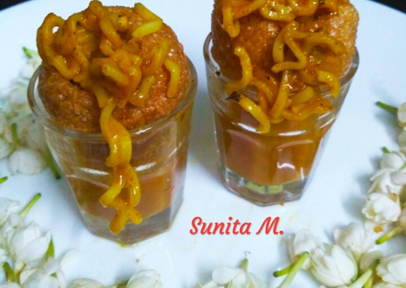 Noodles Pani Puri