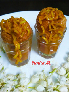 A picture of Noodles Pani Puri.