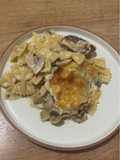 Паста Farfalle з куркою, грибами та сиром