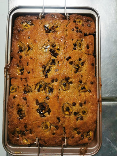 Foto resep Banana cake with choco chips ala Tintin Rayner