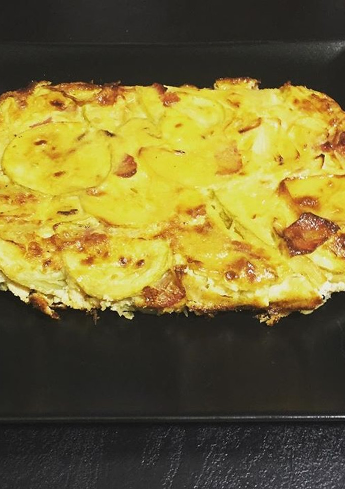 Una foto de Tortilla de calabacín y patatas al horno