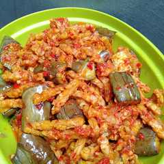A picture of Tempe terong balado ebi.