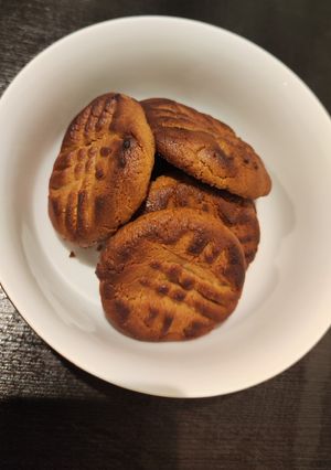 صورة لوصفة بسكويت الفول السوداني صحي