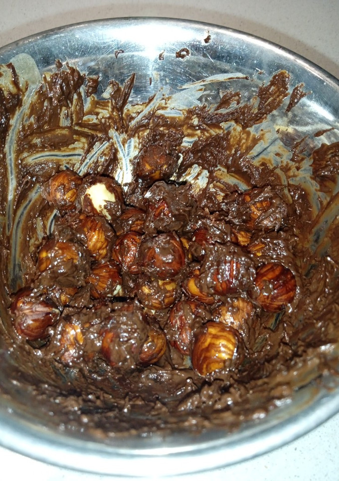 Una foto de Avellanas tostadas/garrapiñadas con chocolate (opción saludable)