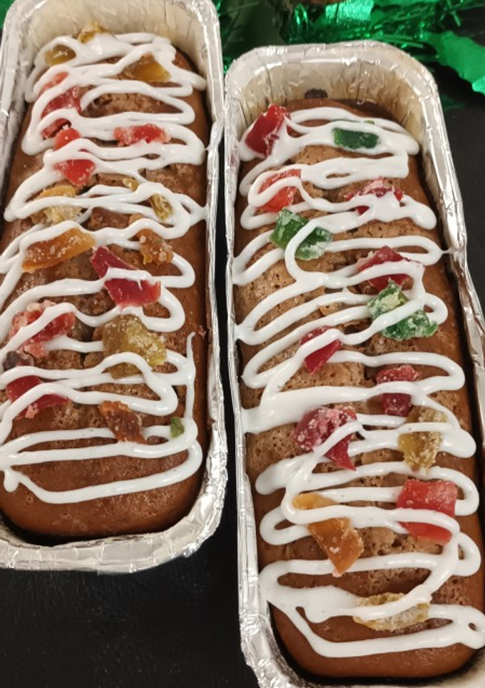 Una foto de Budín Especiado con Frutas Glaseadas🎄✨️