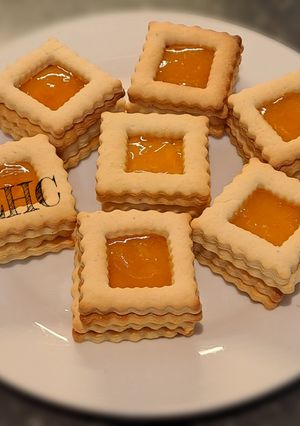 A picture of 🍪Moroccan Apricot Jam Cookies🍪 (Sablés à la Confiture).