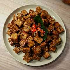 A picture of Tempe Orek Basah.