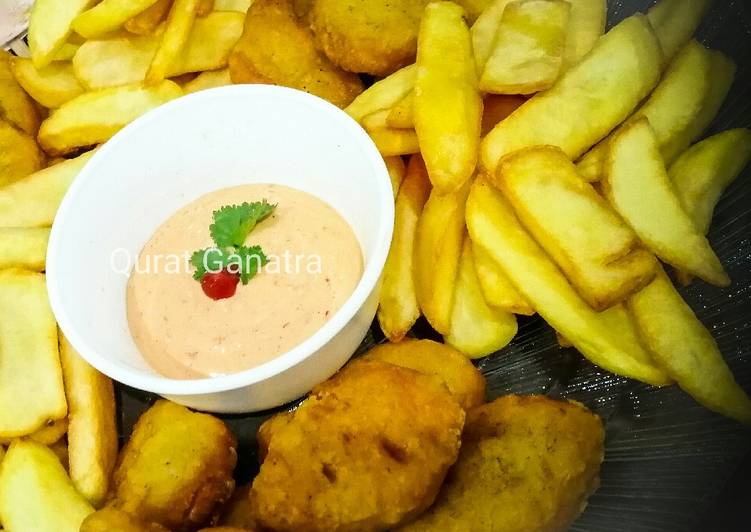 Recipe of Homemade Nuggets with fries and mayo dip 💜🍟