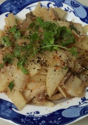 Hình của món Củ đậu xào thịt heo.