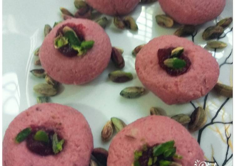 Strawberry sandesh