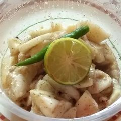 A picture of Guava Salad.
