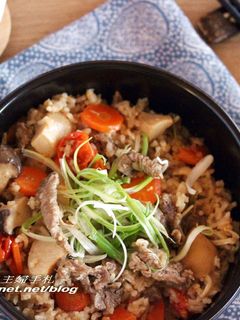 整顆番茄飯登峰造極版～和風薑燒牛肉番茄飯 的食譜成品照片