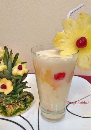 A picture of Pineapple Milkshake.