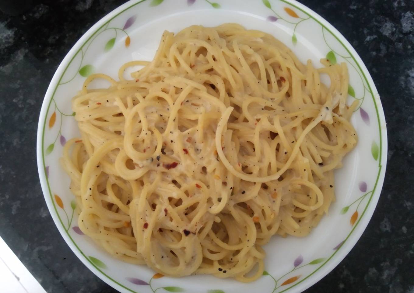 White sauce spaghetti