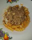 Fusilli con tomate