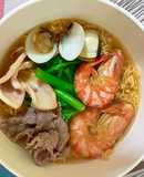 Mì lẩu thái hải sản