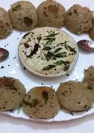 A picture of Potato rava fry idli.