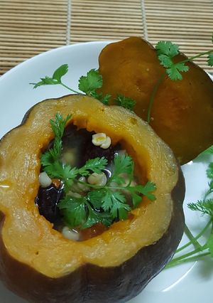 Hình của món Canh bí đỏ, ý dĩ, kỹ tử,táo đỏ.