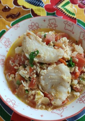 簡單料理-魚排番茄蛋 的食譜成品照片