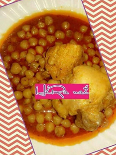 A picture of Murgh cholay.
