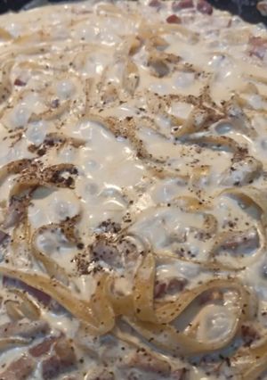 Una foto de Tallarines a la Carbonara Rápidos
